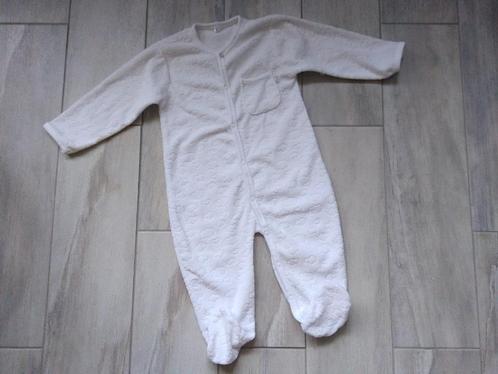 ★ M80 - Pyjamapakje Velours wit wolkeneffect, Kinderen en Baby's, Babykleding | Maat 80, Zo goed als nieuw, Jongetje, Nacht- of Onderkleding