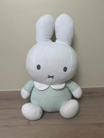 Nijntje knuffel muntgroen 60 cm beschikbaar voor biedingen