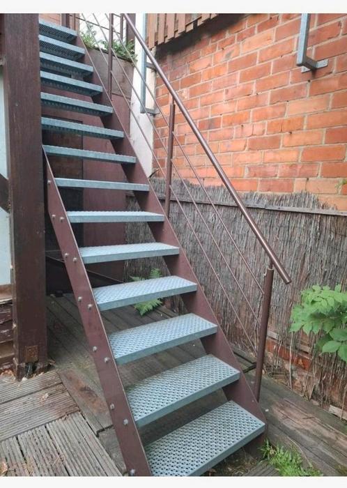 Gegalvaniseerde stalen trap, Doe-het-zelf en Bouw, Ladders en Trappen, Gebruikt, Trap, 2 tot 4 meter, Ophalen