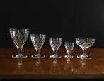 lot de 48 verres anciens en cristal avec étoiles gravées, Antiquités & Art, Enlèvement