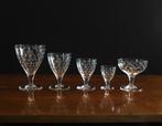 lot van 48 oude kristallen glazen, gegraveerde sterretjes, Antiek en Kunst, Ophalen