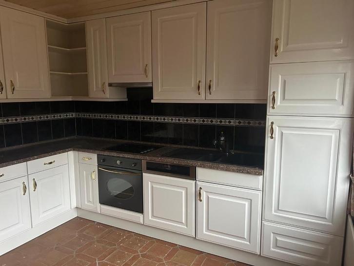 Cuisine semi équipée utilisée mais en bon état, Maison & Meubles, Cuisine | Cuisines complètes, Utilisé, Cuisine d'angle, Blanc