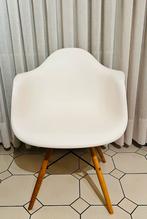 Eames daw reproductie stoel, Huis en Inrichting, Ophalen, Wit, Design, Nieuw