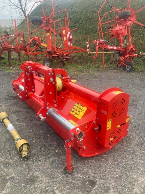 Klepelmaaier flipper 214 M Del Morino, Zakelijke goederen, Machines en Bouw | Onderhoud en Reiniging, Ophalen