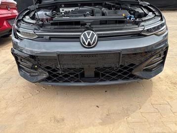 Voorbumper van een Volkswagen Golf (LC7Q) beschikbaar voor biedingen