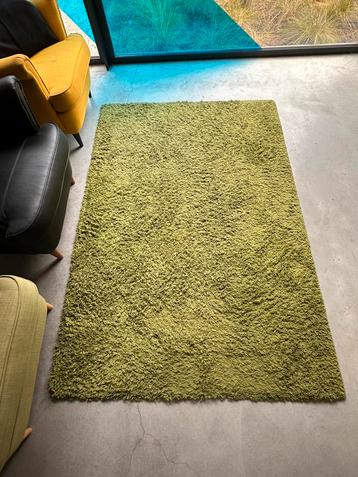 Tapis moderne vert (8 ex. disponibles)