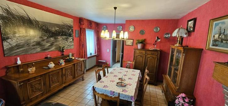 Eetplaats compleet: uitschuifbare tafel, kast en vitrinekast, Huis en Inrichting, Overige Huis en Inrichting, Gebruikt, Ophalen