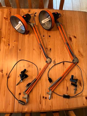 Vintage oranje bureaulamp beschikbaar voor biedingen