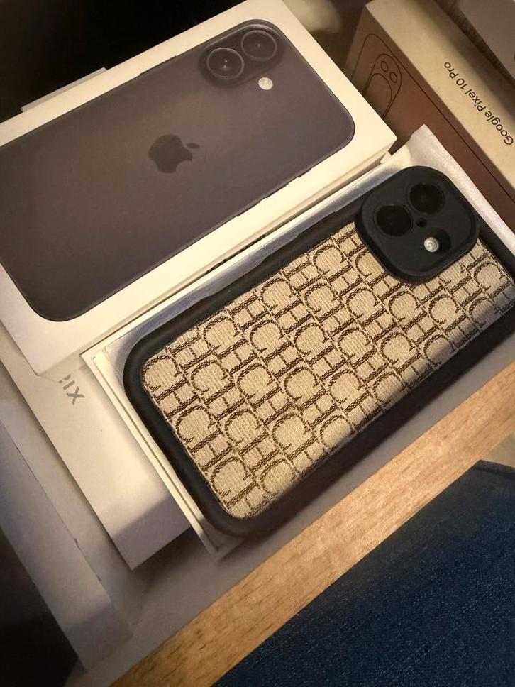 New iphone 16 !! 128gb, Télécoms, Téléphonie mobile | Apple iPhone, Comme neuf, iPhone 16, Enlèvement