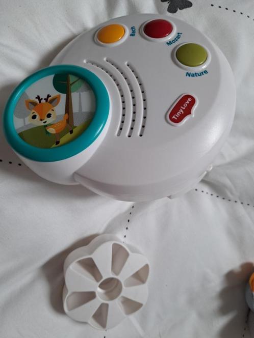 Kleurrijke muziekmobiel, Kinderen en Baby's, Speelgoed | Babyspeelgoed, Zo goed als nieuw, Mobiel, Met licht, Met geluid, Ophalen