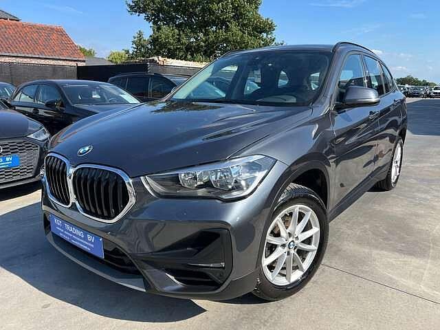 BMW X1 1.5i 140PK NAVIGATIE CAMERA SPORTZETELS LED PDC, Auto's, BMW, Bedrijf, X1, ABS, Airbags, Airconditioning, Bluetooth, Boordcomputer