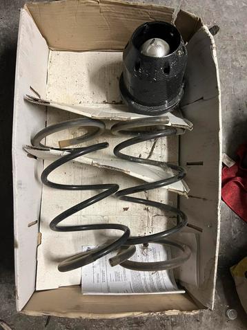 Verlagingsveren Peugeot 206 met papieren Nieuw beschikbaar voor biedingen