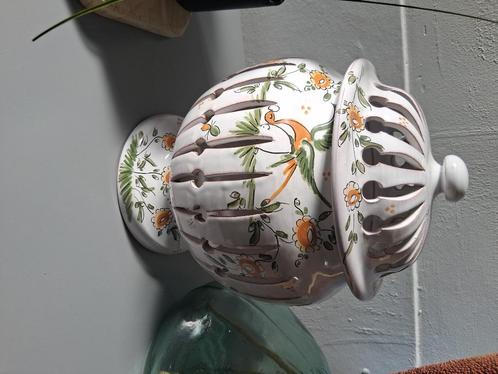 Pot à couvercle moustiers, Antiek en Kunst, Antiek | Keramiek en Aardewerk, Ophalen of Verzenden