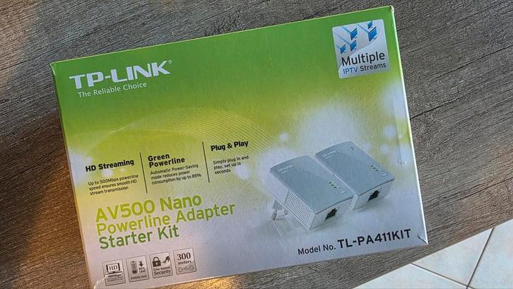 TP-Link TL-PA411KIT – AV500 Nano Powerline Adapter Kit, Computers en Software, Netwerk switches, Zo goed als nieuw, Ophalen