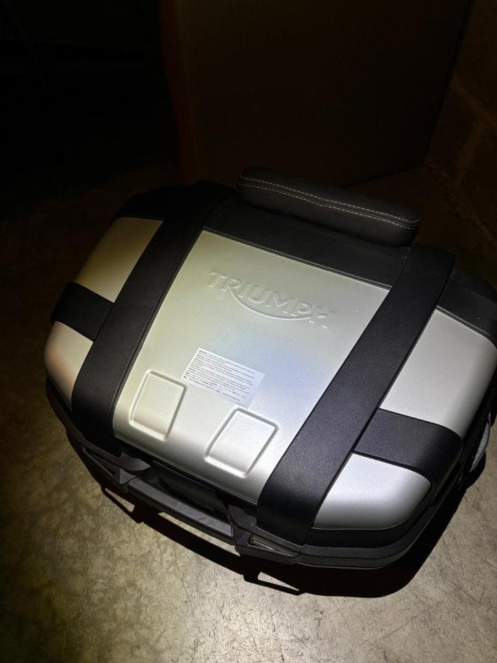 Triumph tiger 1200 Kit complet top case Trekker 52L - neuf, Motoren, Accessoires | Koffers en Tassen, Nieuw, Ophalen