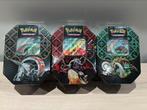 Pokemon Paldean Fates Tin – Bundel [3PC 1 van elk], Hobby en Vrije tijd, Verzamelkaartspellen | Pokémon, Foil, Ophalen of Verzenden