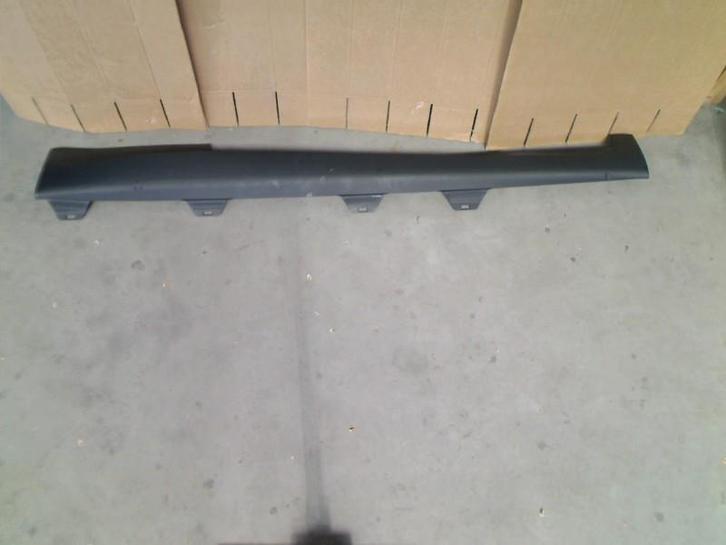 SIDESKIRT RECHTS Scirocco (137 / 13AD) (1K8853860C), Auto-onderdelen, Carrosserie, Volkswagen, Rechts, Gebruikt