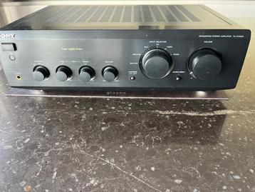 Sony TA-FE330R integrated stereo amplifier