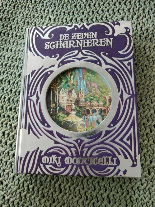 Miki Monticelli - De Zeven Scharnieren, Livres, Livres pour enfants | Jeunesse | 10 à 12 ans, Comme neuf, Enlèvement ou Envoi