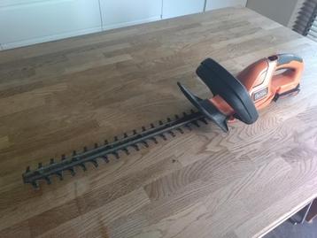 Heggenschaar Black en Dekker 52 cm met batterij, Ophalen of Verzenden, Gebruikt, Accu, Black en decker