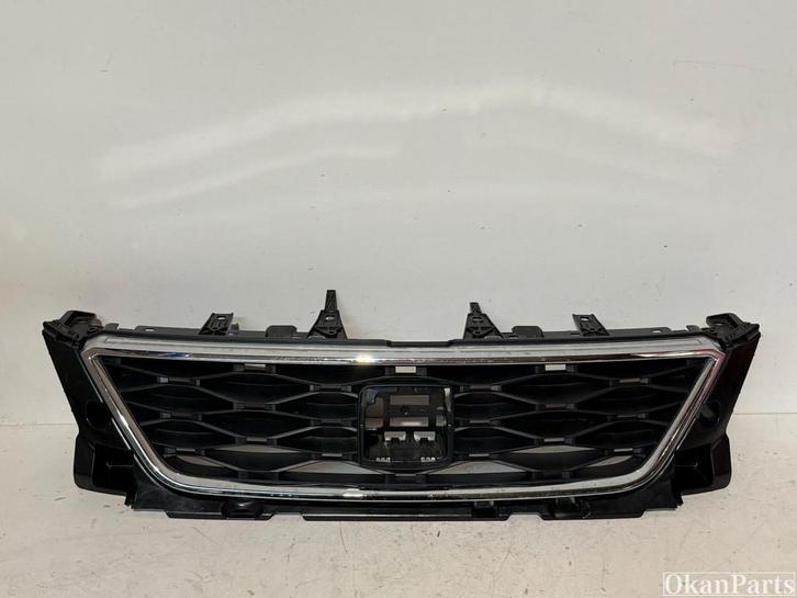 Seat Ateca 575 Chrome Grille 575853654C, Auto-onderdelen, Carrosserie, Voor, Gebruikt