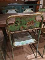 Tafel + stoelen, Enlèvement