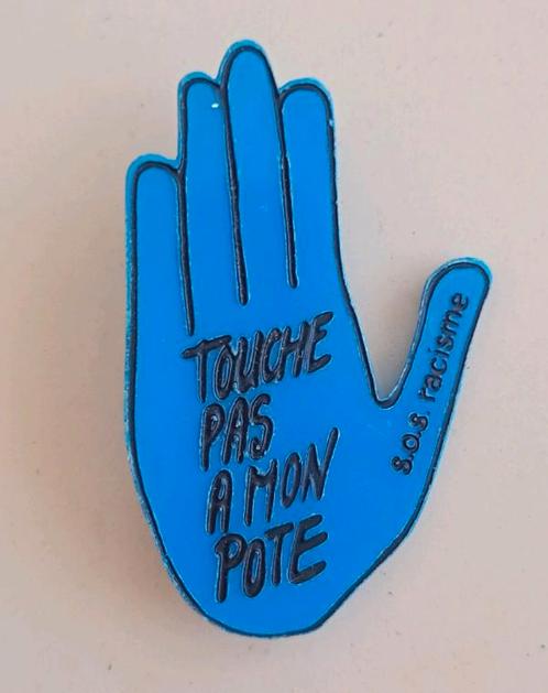 Raak My Buddy niet aan SOS Racism Coluche Renau Badge Broche, Antiek en Kunst, Curiosa en Brocante, Ophalen of Verzenden