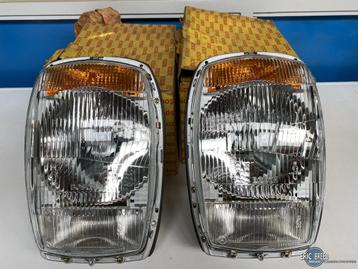 NOS set koplampen Bosch Duplo voor Mercedes-Benz W114 W115 /