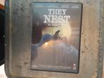 They nest, Vanaf 16 jaar, Verzenden