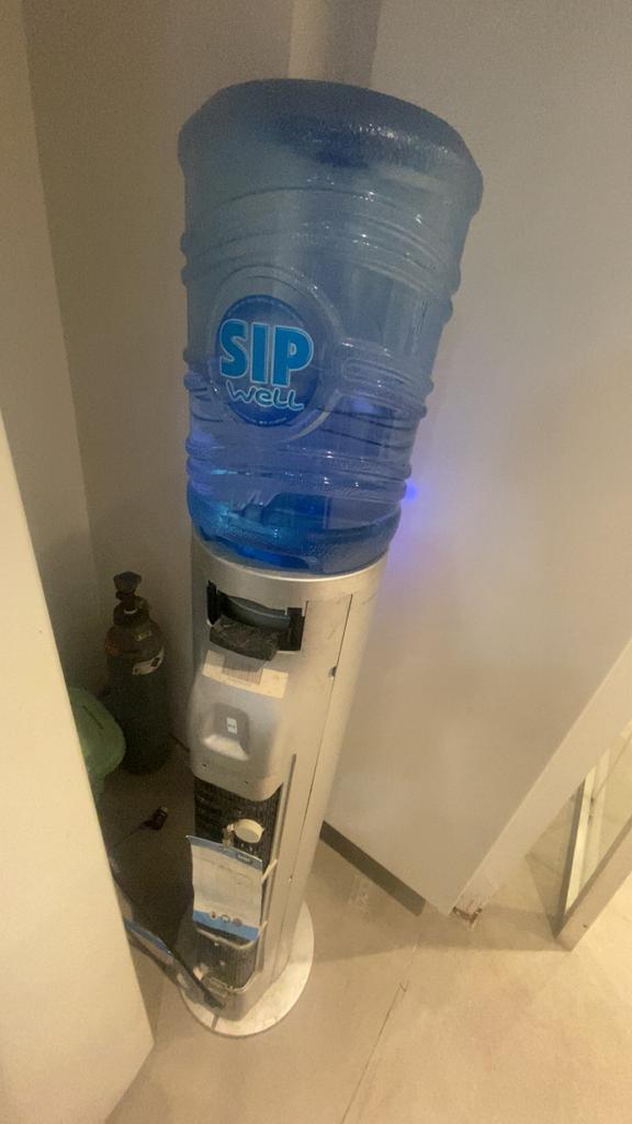 Water Dispenser Sip Well, Electroménager, Refroidisseurs d'eau, Comme neuf, Enlèvement