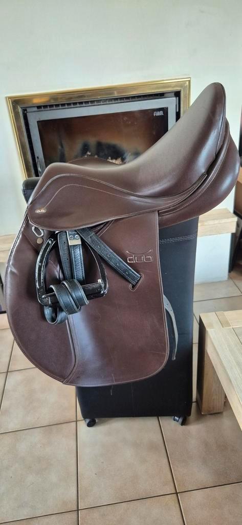 15 inch pony zadel, Dieren en Toebehoren, Paarden en Pony's | Zadels, Zo goed als nieuw, Ophalen