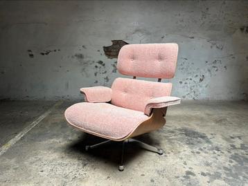 Vitra Eames Lounge Chair XL Notenhout Nubia Peach Pink beschikbaar voor biedingen