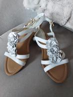 CLARKS sandalen - wit - 5 euro, Vêtements | Femmes, Chaussures, Enlèvement ou Envoi, Porté, Blanc, Clarks