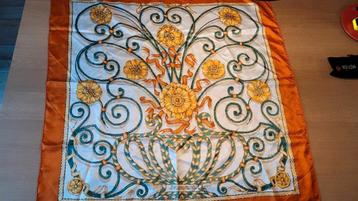 Hermès  jouvence zijden sjaal 90x90 cm, Enlèvement ou Envoi, Comme neuf, Écharpe