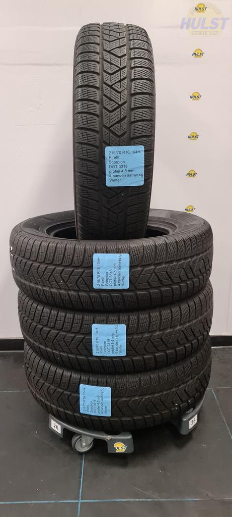 4 gebruikte Pirelli winterbanden 215/70 R16 104H, Auto-onderdelen, Banden en Velgen, Band(en), Winterbanden, 16 inch, 215 mm, Personenwagen