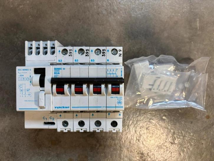 Automaat 4P-32A Vynckier Incl Diff 30mA, Electroménager, Pièces & Accessoires, Neuf, Enlèvement