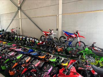 Nieuwe elektrische en benzine kinder crossers en quad beschikbaar voor biedingen