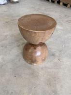 Massief houten bijzet tafel, Huis en Inrichting, Ophalen of Verzenden, Nieuw