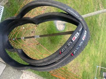 Verschillen cyclocross banden beschikbaar voor biedingen