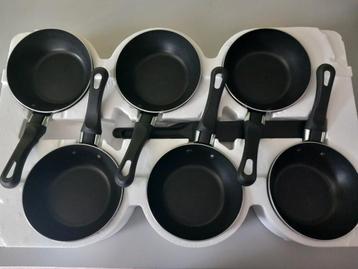 Who's ready to WOK?! 😅 (en pannenkoekjes!) beschikbaar voor biedingen