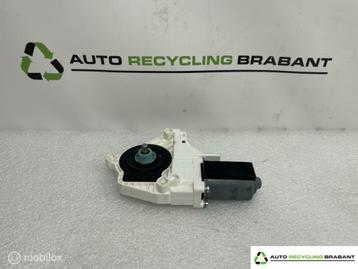 Raammotor rechtsvoor Audi 8K0959802A beschikbaar voor biedingen