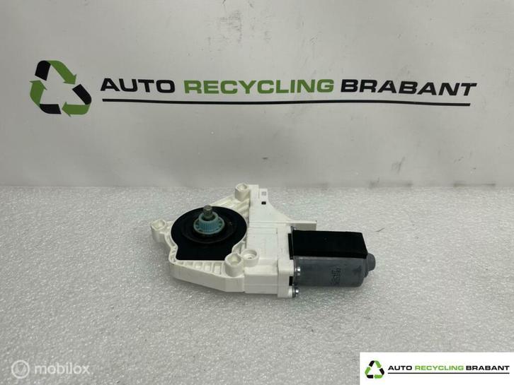 Raammotor rechtsvoor Audi 8K0959802A, Auto-onderdelen, Ruiten en Toebehoren, Audi, Gebruikt, Ophalen of Verzenden