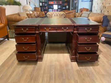 Klassiek Engelse chesterfield bureau Mahoniehout groen beschikbaar voor biedingen
