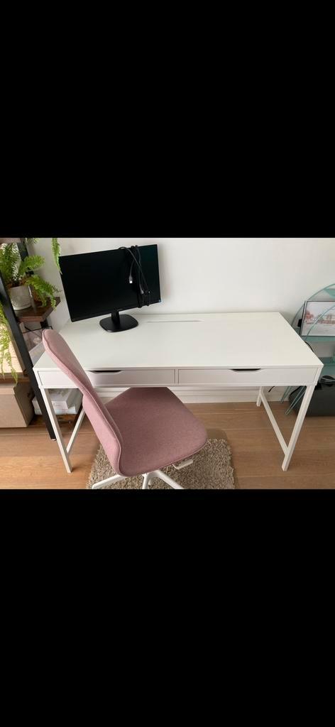 Chaise de bureau & bureau IKEA en excellent état, Huis en Inrichting, Bureaus, Zo goed als nieuw, Bureau, Ophalen