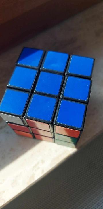 Rubic Cube Vintage en parfait état