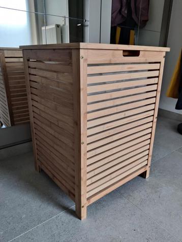 Wasmand + linnenzak (gereserveerd) beschikbaar voor biedingen
