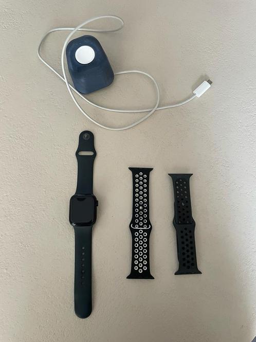 Apple watch series 7 - 41mm (GPS), Handtassen en Accessoires, Smartwatches, Gebruikt, GPS, Ophalen