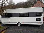HOBBY Deluxe 560 KMFE caravan uit 2014, Caravans en Kamperen, Caravans, Dwars-stapelbed, Hordeur, 7 tot 8 meter, Particulier