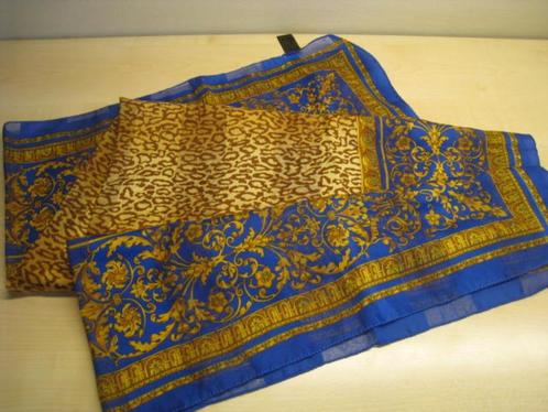 Zijden sjaal, 87 x 87cm, prachtige motieven, nieuw, perfekt!, Kleding | Dames, Mutsen, Sjaals en Handschoenen, Sjaal, Ophalen of Verzenden