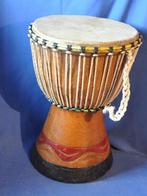 djembé en bois  decor tribal, Musique & Instruments, Enlèvement ou Envoi, Utilisé, Autres types